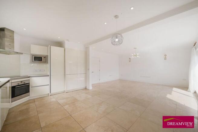 Flat 2, 8 The Vale - SpLilT1J1yL6CQjYIMDd