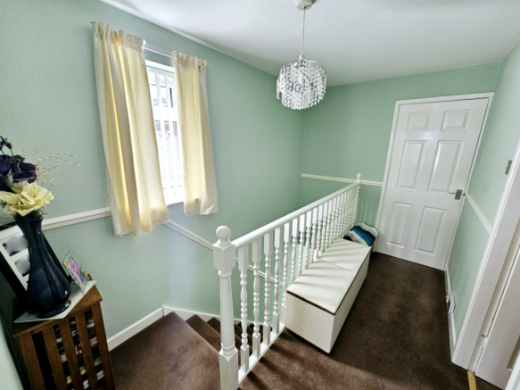3 bed Semi-Detached for sale Image 10