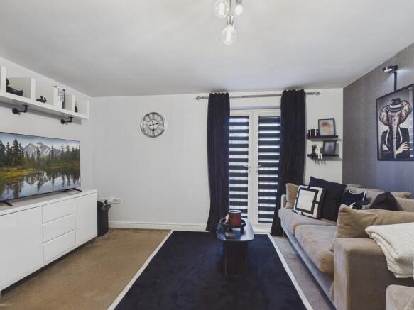 2 bed Apartment for sale Image 7