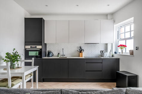 Apex House, Main Road, Edenbridge, Kent