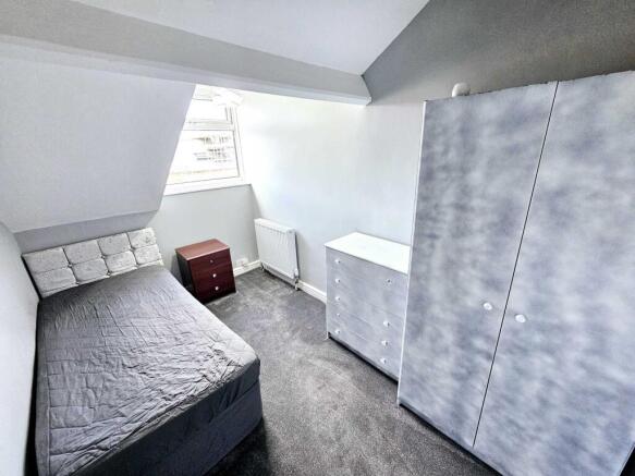 5 bed Terraced for sale Image 12