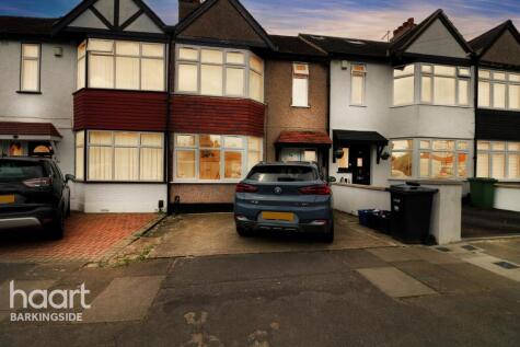 Trelawney Road, Hainault