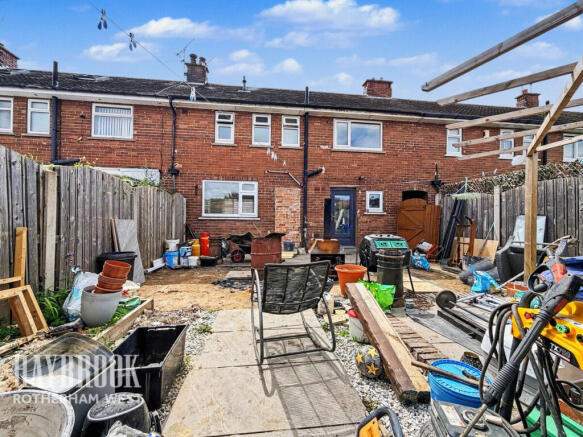 3 bed Terraced for sale Image 12