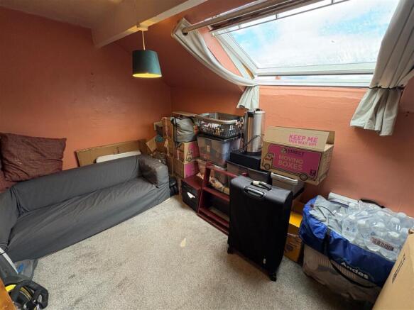 3 bed Terraced for sale Image 8
