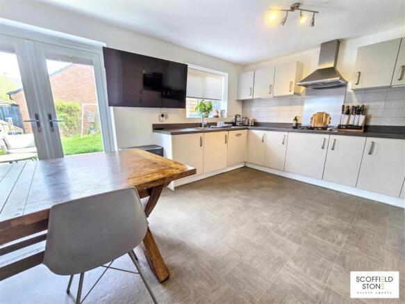 Kitchen diner