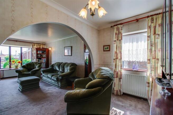 2 bed Detached Bungalow for sale Image 7