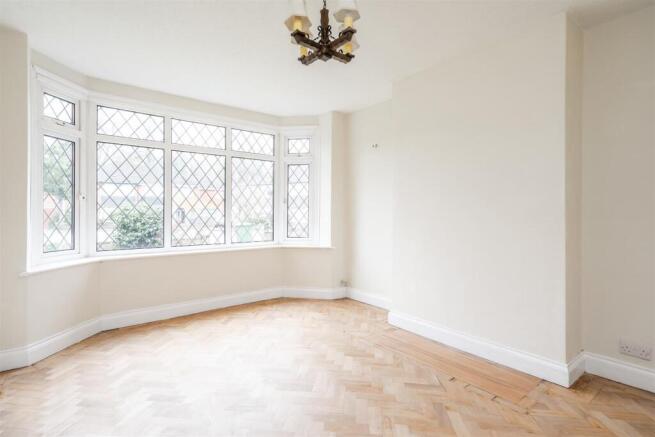 38 Ravenscroft Road_5.jpg