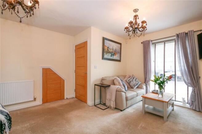 3 bed Semi-Detached to rent Image 7