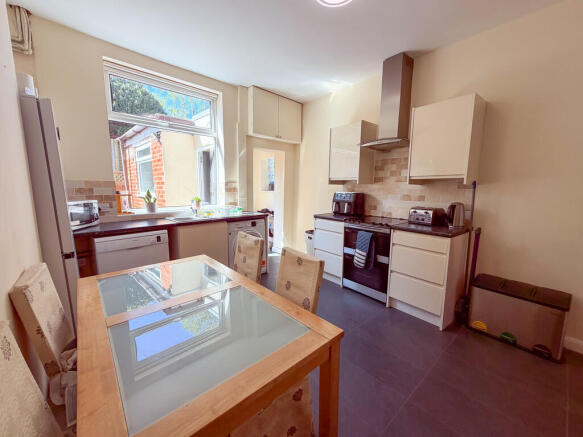 Sheffield Road, South Anston, Sheffield  photo 4