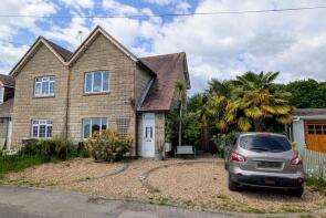 7, Totsome Cottages, Mayles Lane, Knowle PO17 5LT