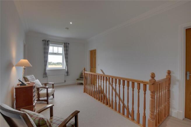 4 bed Mews for sale Image 8