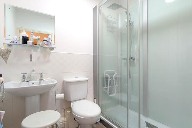 2 bed Apartment for sale Image 10