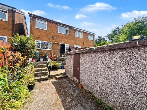 3 bed Semi-Detached for sale Image 11