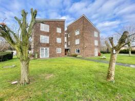 Flat 7, 74 76 Oakfields, Bradwell Road, Netherton, Peterborough PE3 9QL