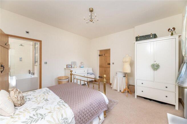 4 bed Barn Conversion for sale Image 7