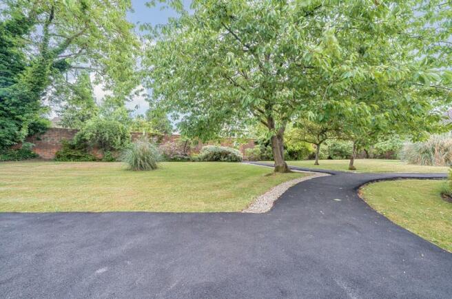 Davidson Frost-Wellings, DFW, Halsbury Court, Stan
