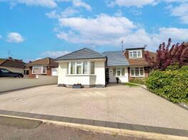 21, Holmwood Close, Dunstable LU5 4QX