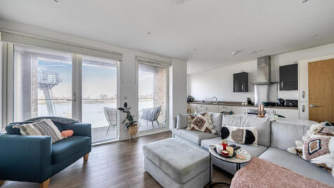 2 Reminder Lane, London, SE10 0UJ