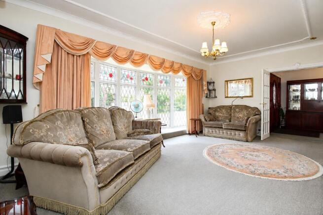 4 bed Detached Bungalow for sale Image 12