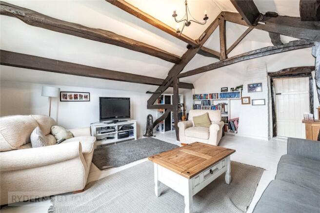 4 bed Detached for sale Image 10