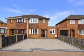 12, Melrose Close, Worcester WR2 5JE