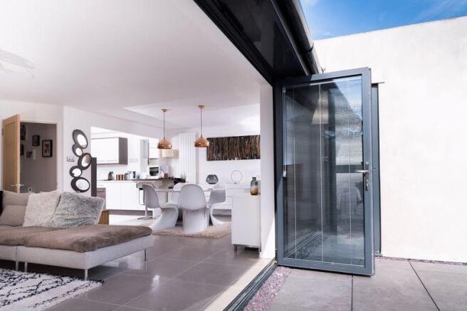Bi fold doors