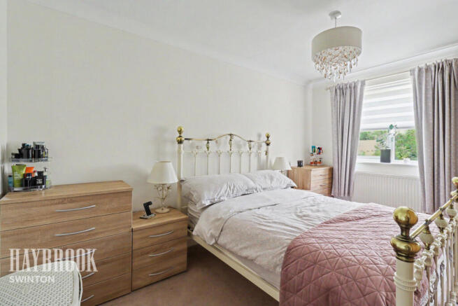 3 bed Detached for sale Image 12