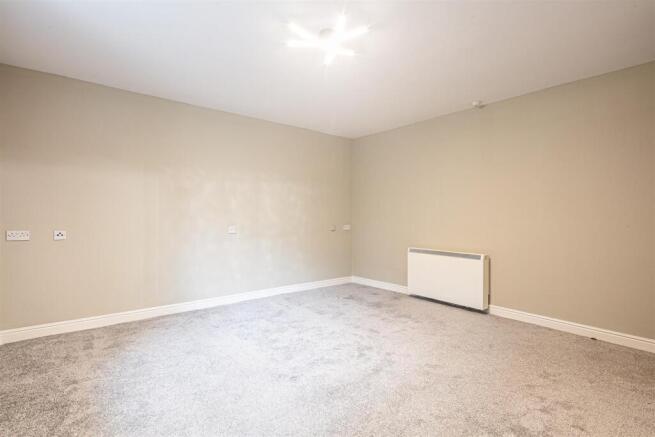 1 bed Apartment to rent Image 7
