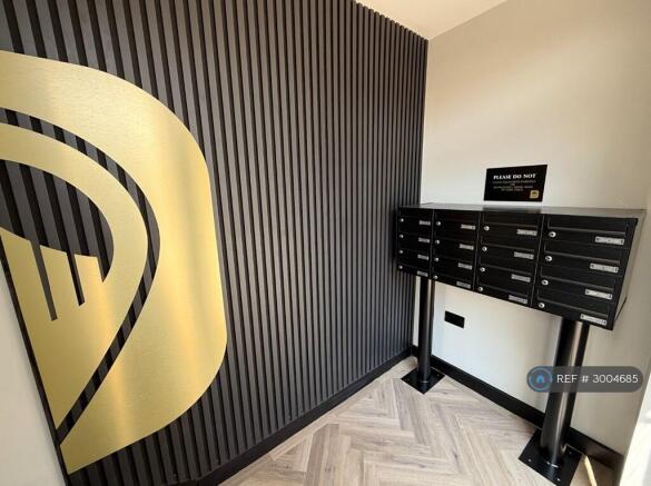 Studio to rent Image 12