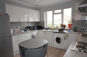 38, Clarendon Gardens, Wembley HA9 7QW
