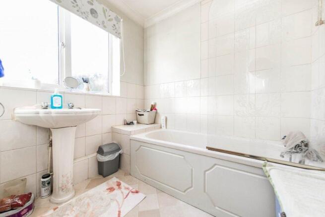 Ground Floor Bathroo