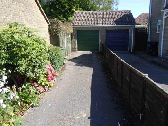 Garage & Driveway