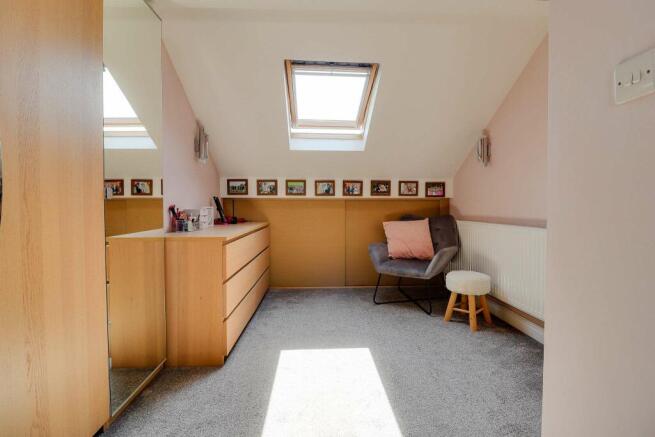 3 bed Terraced for sale Image 8