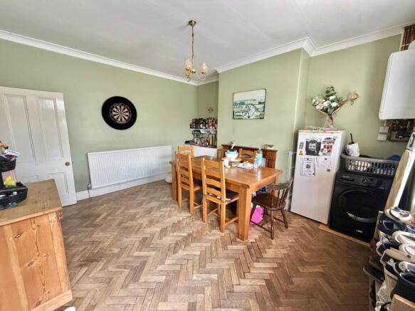 4 bed Terraced for sale Image 5