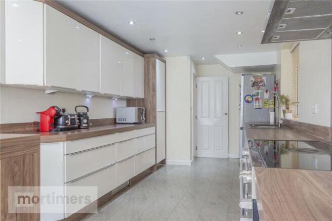 Kitchen/ Breakfast