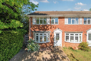 7, Cheniston Close, West Byfleet KT14 6DQ