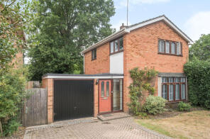 13, Glynswood, Camberley GU15 1HU