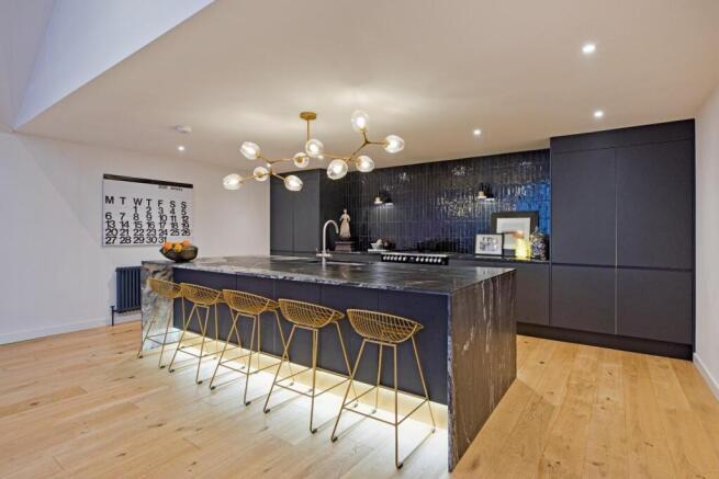 Living Area / Dining Kitchen