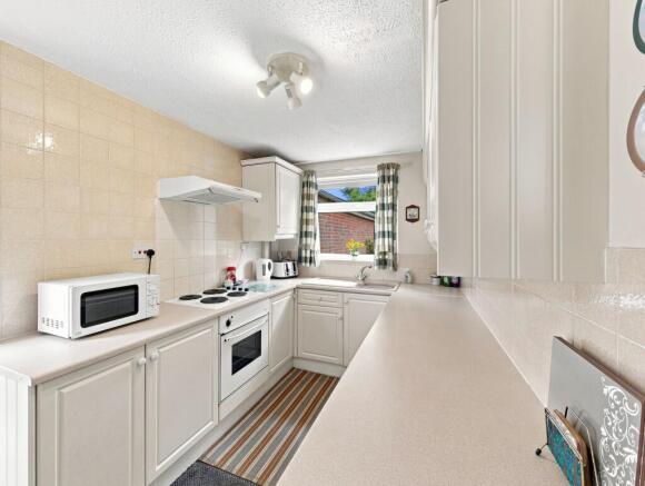 3 bed Detached for sale Image 5