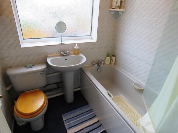 Bathroom.JPG