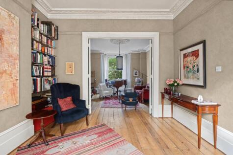 Carlingford Road, Hampstead, London NW3