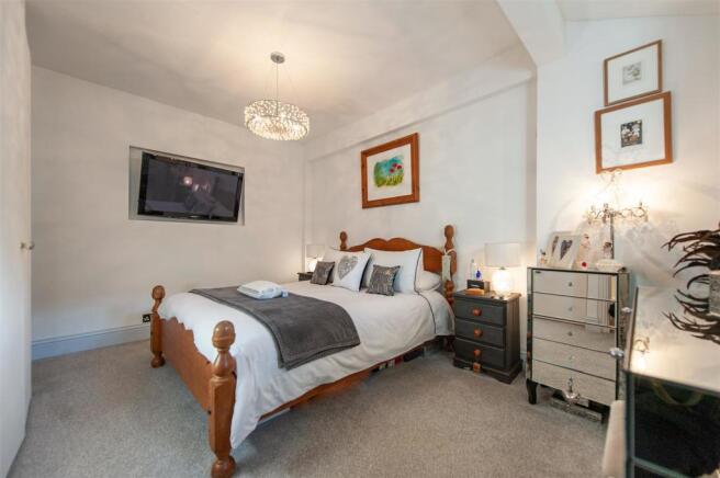 Bedroom 1..jpg