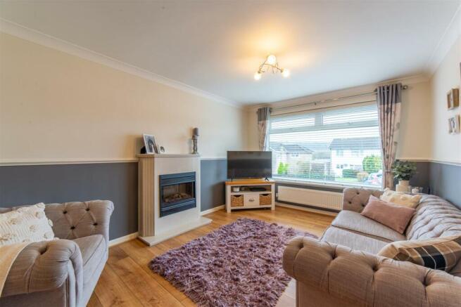 11 Hazel Close-14.jpg
