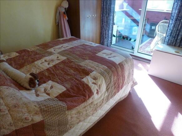 Photo 8