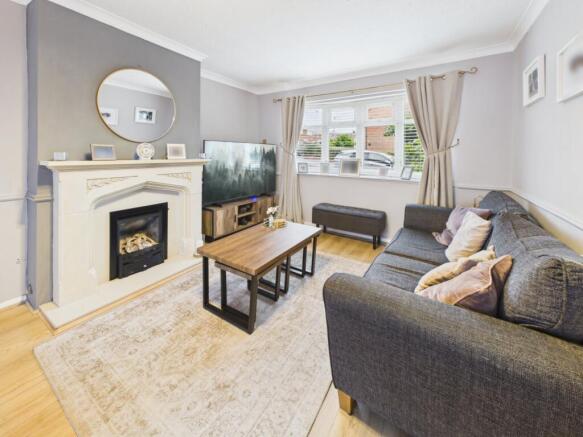 Lounge/Dining Room