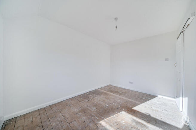 4903ad51-f380-4ec...