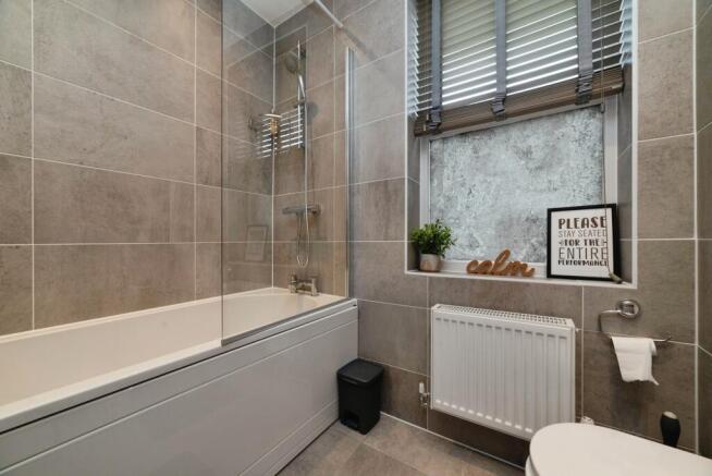 4 bed Semi-Detached for sale Image 8