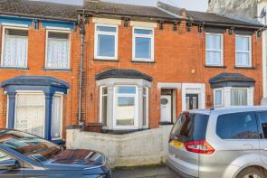 32, Milburn Road, Gillingham ME7 1PQ