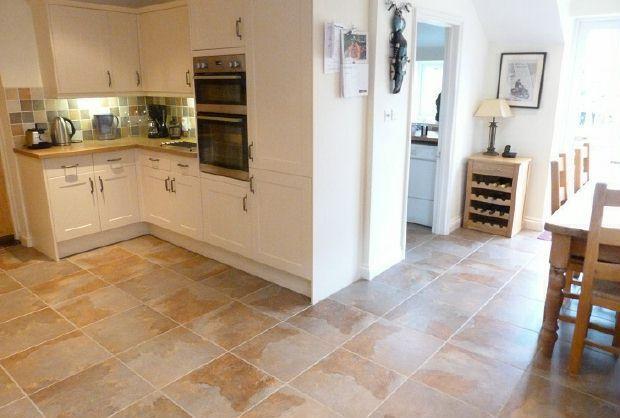 Kitchen/Breakfast Ro