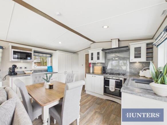 2 bed Park Home for sale Image 6